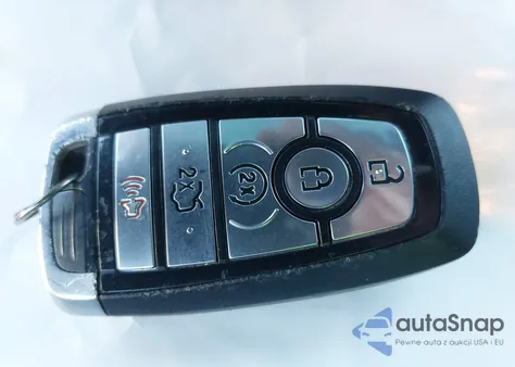 2021 Ford Mustang Ecoboost Premium z USA, uszkodzony, nr VIN 1FATP8UH3M5109185